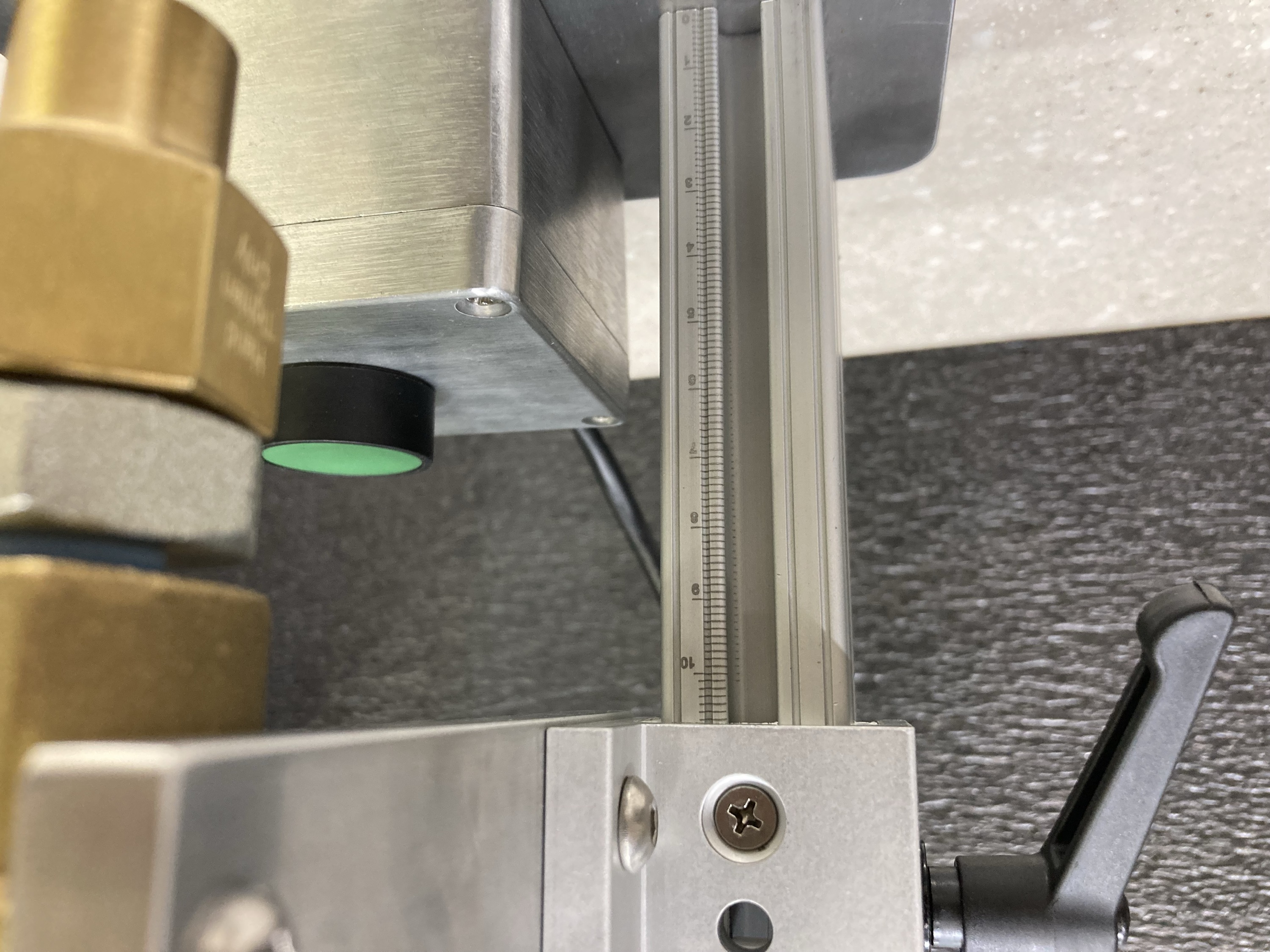 Graduated scale for height setting